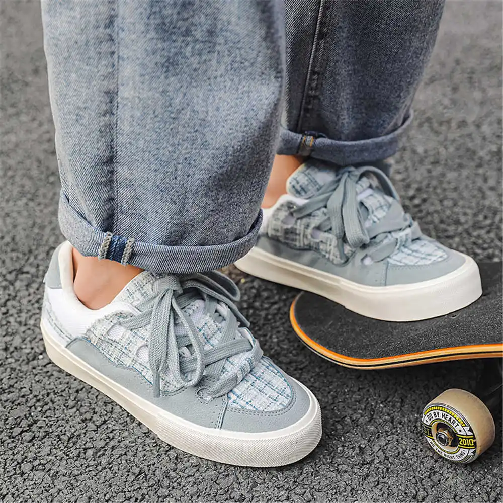 Chaussures d'école Hiphop avec - Home Gym Uk avis et prix